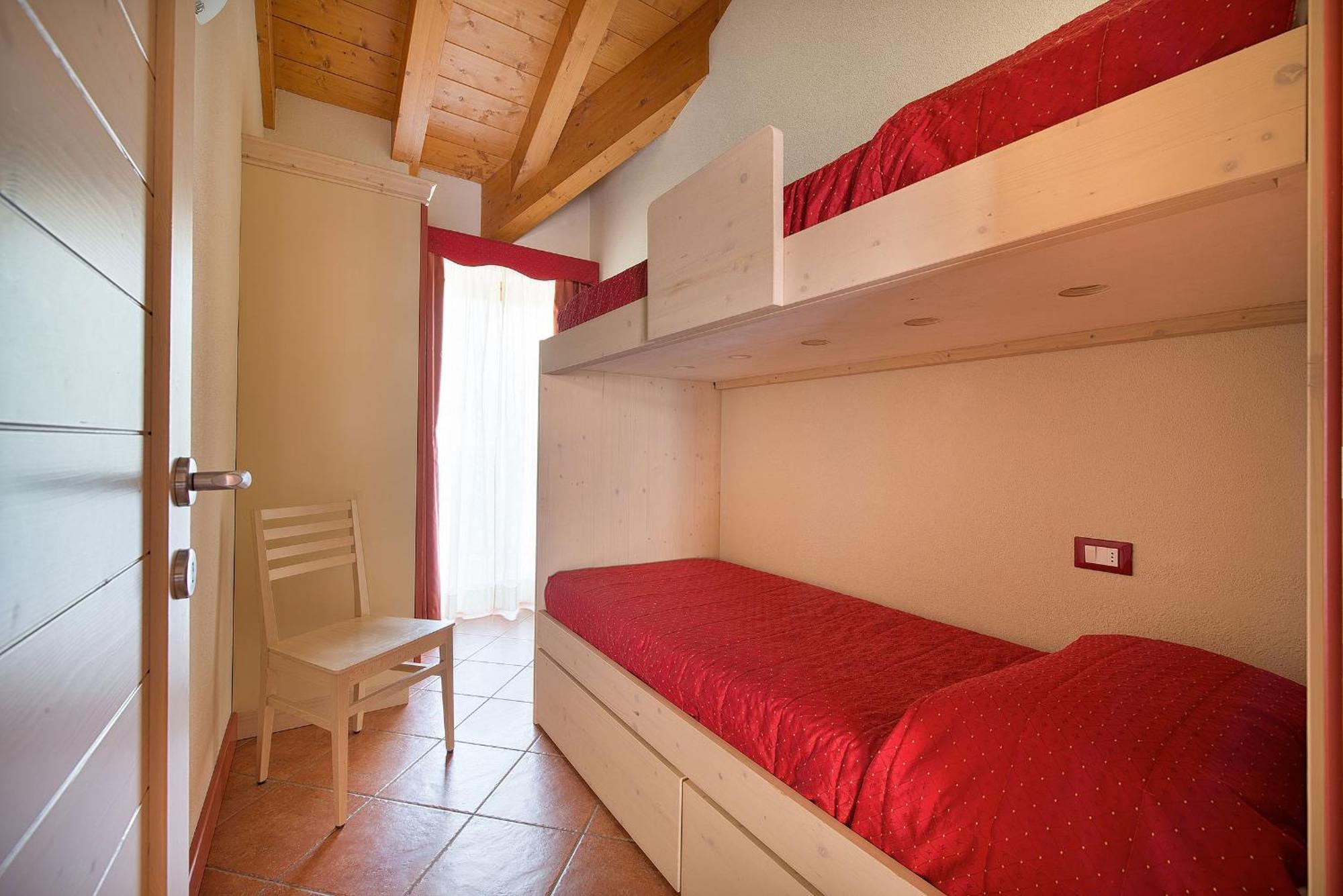 Residence Adamello Resort Ponte Di Legno Værelse billede