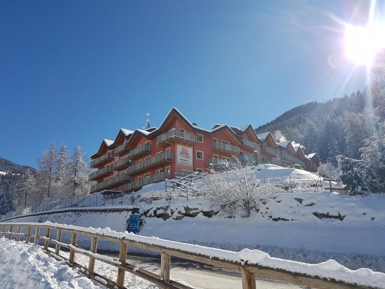 Residence Adamello Resort Ponte Di Legno Eksteriør billede